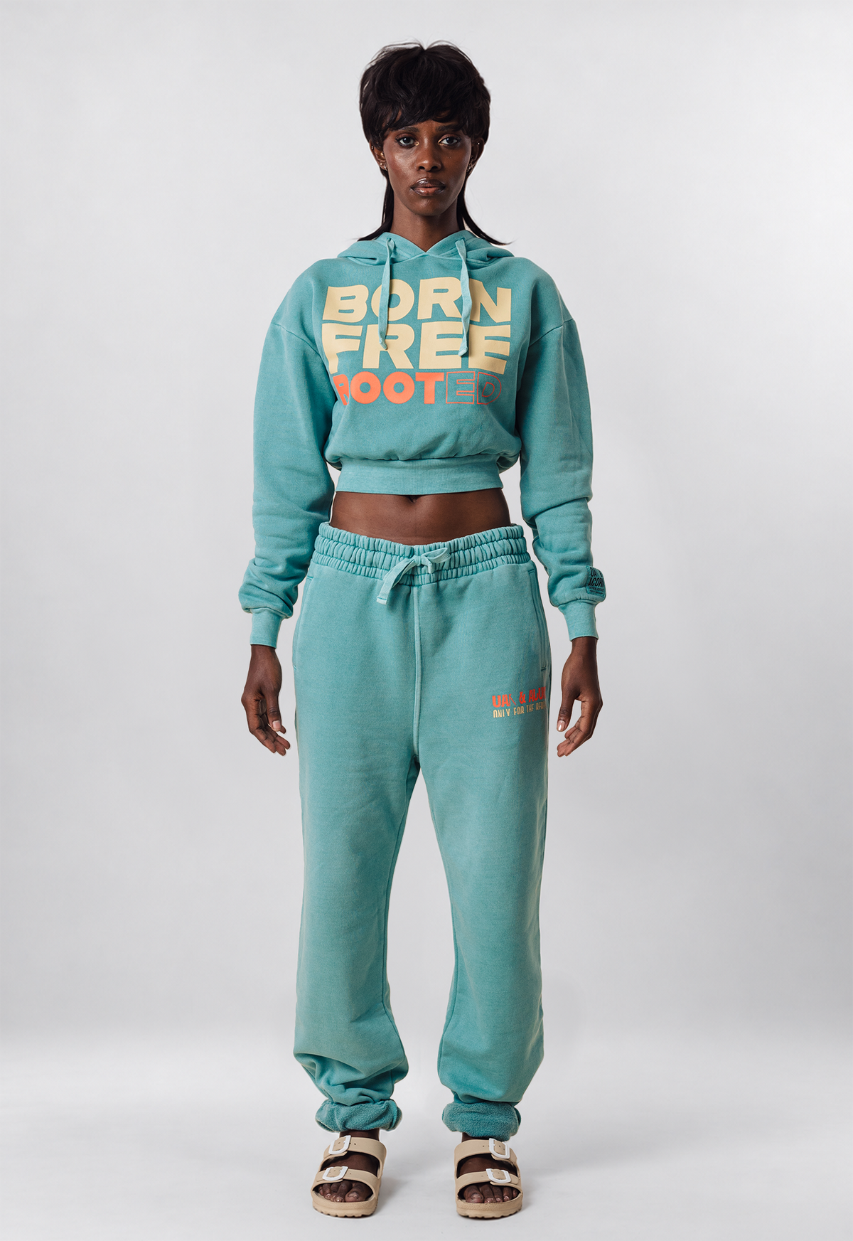 BORN FREE Cropped Hoodie